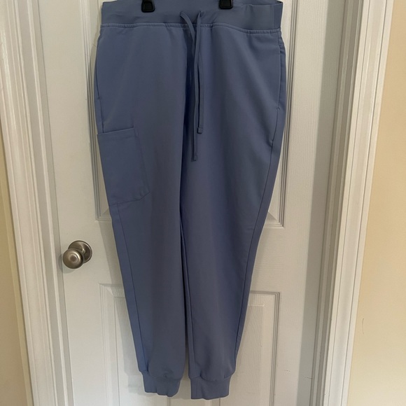 Light blue mandala scrub set - Picture 2 of 2